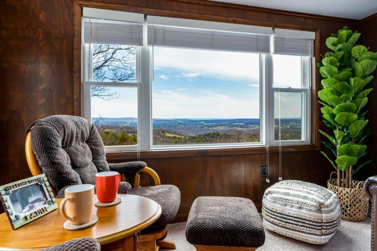 Mountaintop Views, Hot Tub, Deck, Fire Pit & Wifi Augusta エクステリア 写真